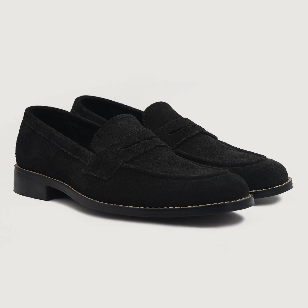 Baxton Черный Suede Кожаные лоферы для Мужчин For Men in Black Goatskin Suede - Вид сбоку | Купить в официальном онлайн-магазине