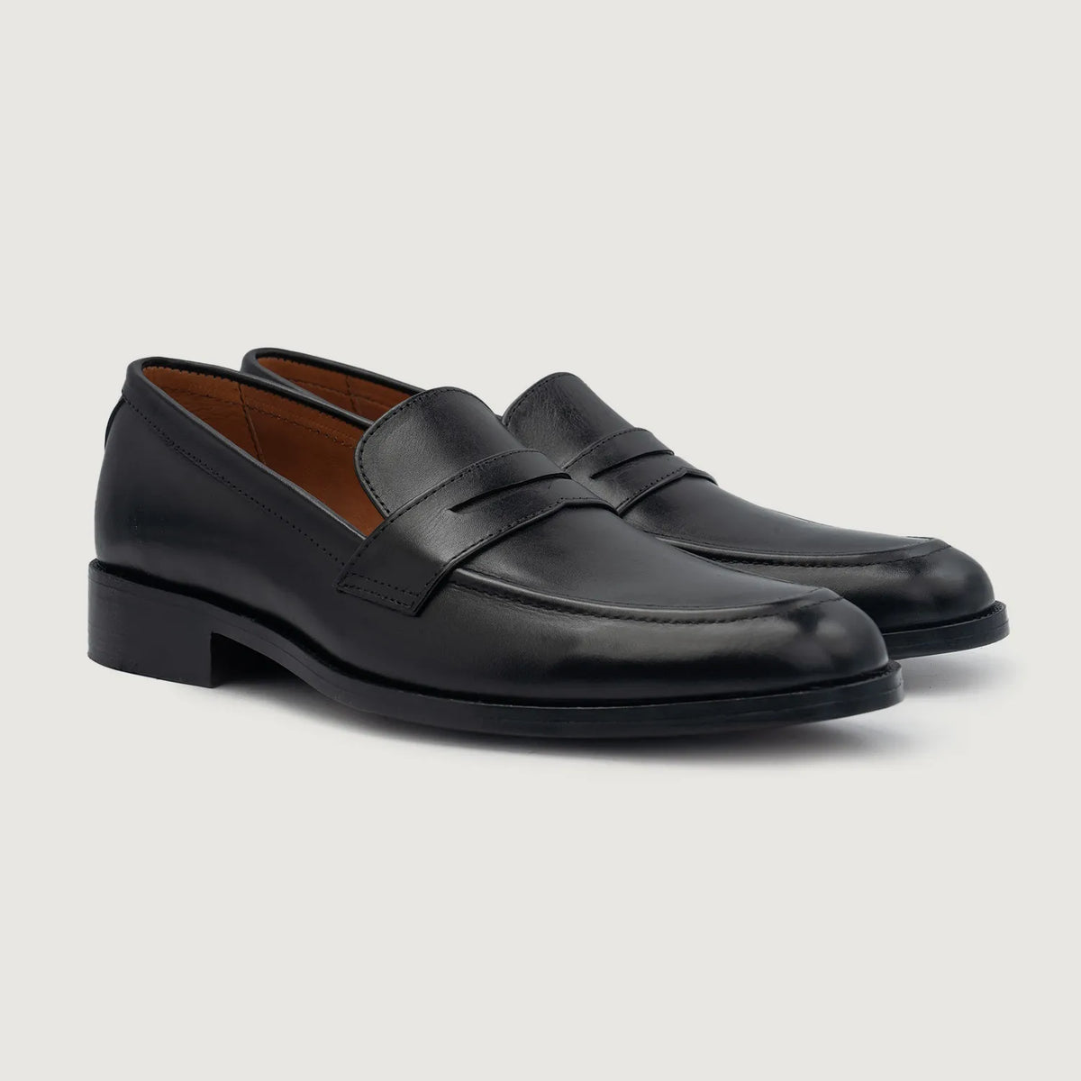 Baxton Черный Кожаные лоферы для Мужчин For Men в натуральной черной яловой коже - Вид сбоку | Купить в официальном онлайн-магазине