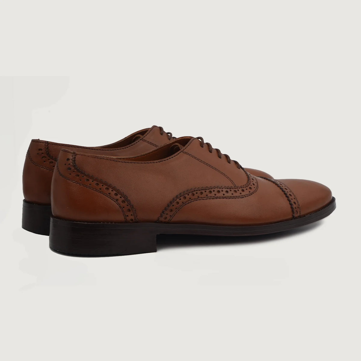 High-Traction Rubber Outsole & Lug Tread Pattern on Greyson Brogues Oxford Рыжий Кожаная обувь для Мужчин For Men