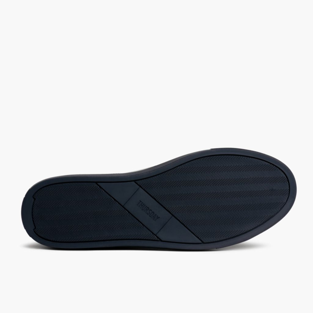 High-Traction Rubber Outsole & Lug Tread Pattern on Encore Navy Кожаные кеды для Мужчин