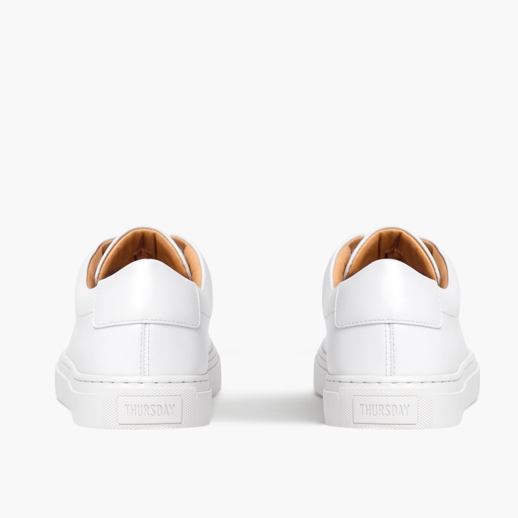 Authentic Full-Grain Leather Grain Depth & Pull-Up Patina Texture Detail