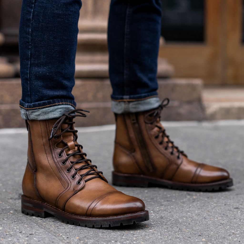 Tailored Rib Cuffs & Hem Craftsmanship Construction Detail on Casa Moto Amber Wheat Кожаные ботинки для Мужчин