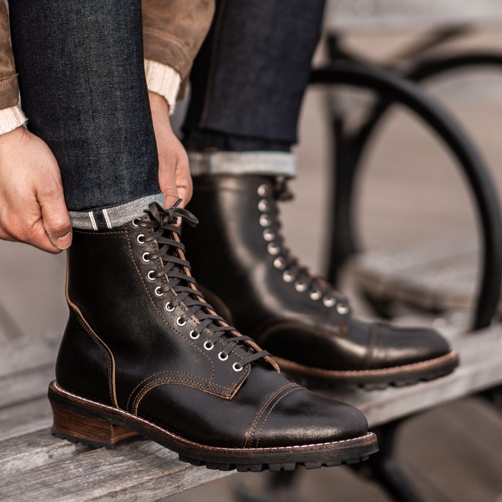 Cushioned Leather Insole & Ergonomic Arch Support Construction Detail