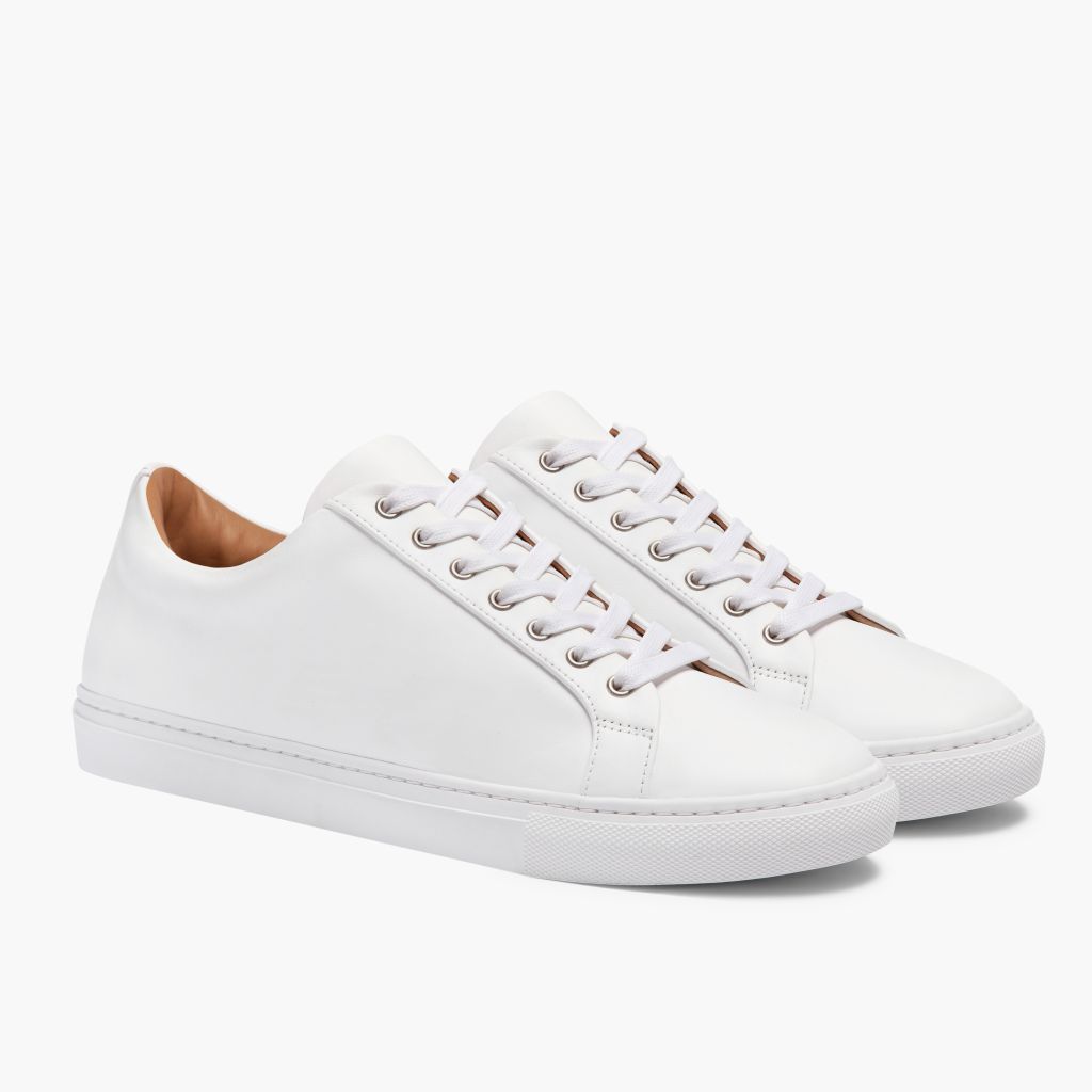Premier Low Top White Кожаные кеды для Мужчин For Men in White Full-Grain Leather - Вид сбоку | Купить в официальном онлайн-магазине