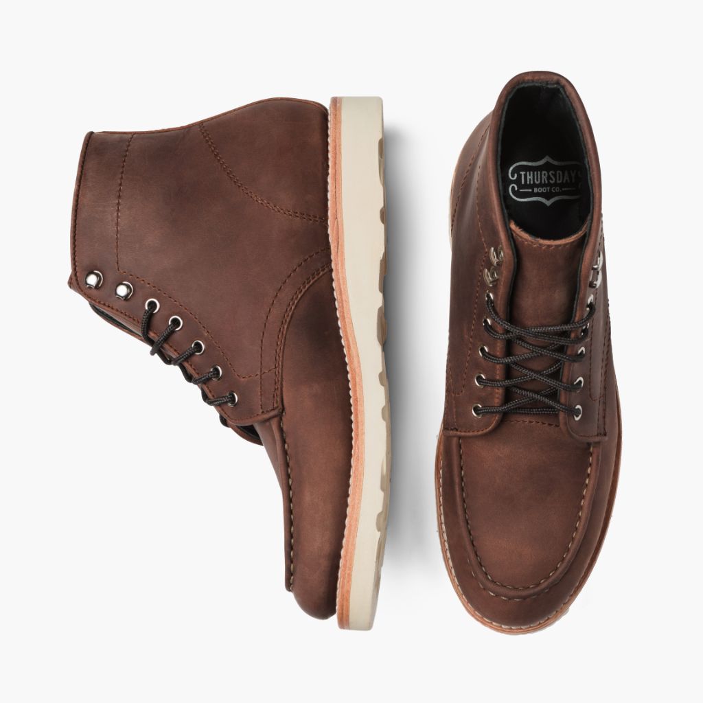 High-Traction Rubber Outsole & Lug Tread Pattern on Diplomat Arizona Adobe Кожаные ботинки для Мужчин