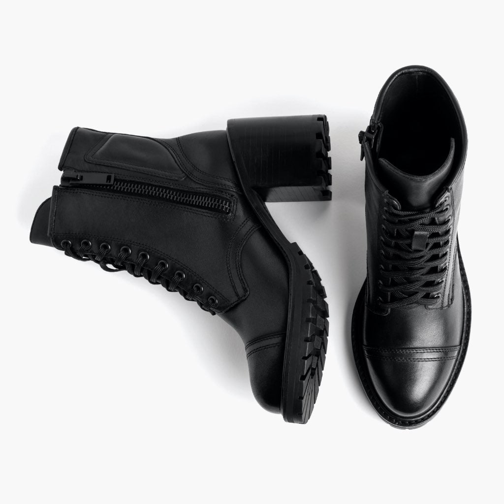 High-Traction Rubber Outsole & Lug Tread Pattern on Rebel Черный Кожаные ботинки для Женщин