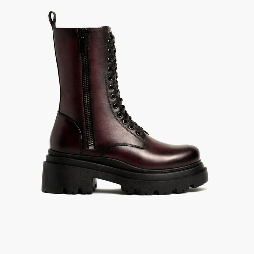 Fatale Черная Cherry Leather Boots женская