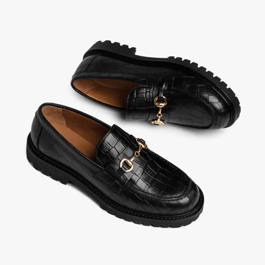 High-Traction Rubber Outsole & Lug Tread Pattern on Penny Черный & Gold Croco Кожаные лоферы для Женщин
