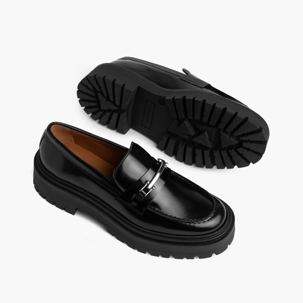 High-Traction Rubber Outsole & Lug Tread Pattern on Penny Platform Черный & Silver Кожаные лоферы для Женщин