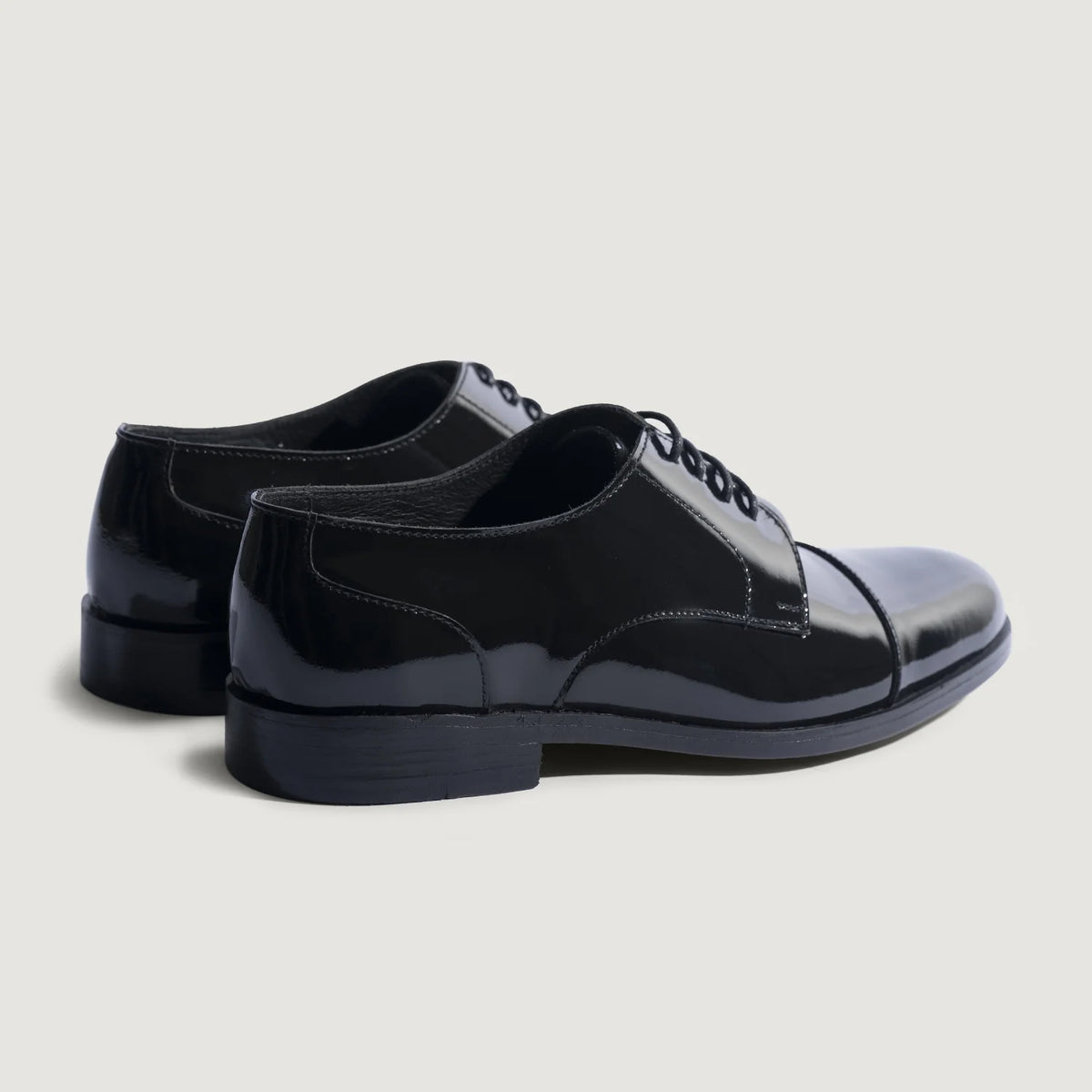 High-Traction Rubber Outsole & Lug Tread Pattern on Attorney Derby Черный Кожаная обувь для Мужчин For Men