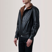 
Alfred Brown Leather Bomber Jacket For Men - Вид сбоку, демонстрирующий эргономичный крой рукава