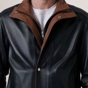 
Вид подкладки Showing Quilted Polyester Lining & Два функциональных внутренних кармана