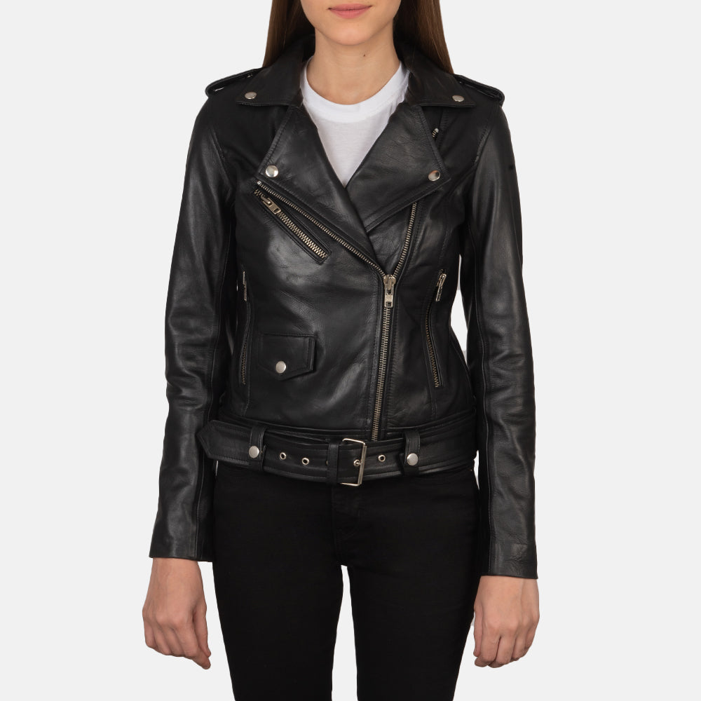 
Alison Черный Кожаная куртка-косуха для Женщин in Black Cowhide Leather - Вид спереди и приталенный силуэт | Купить в официальном онлайн-магазине