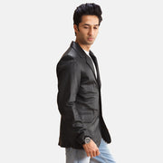 
Black Sheepskin leather Blazer - Вид сзади, подчеркивающий посадку по плечам и ровный край