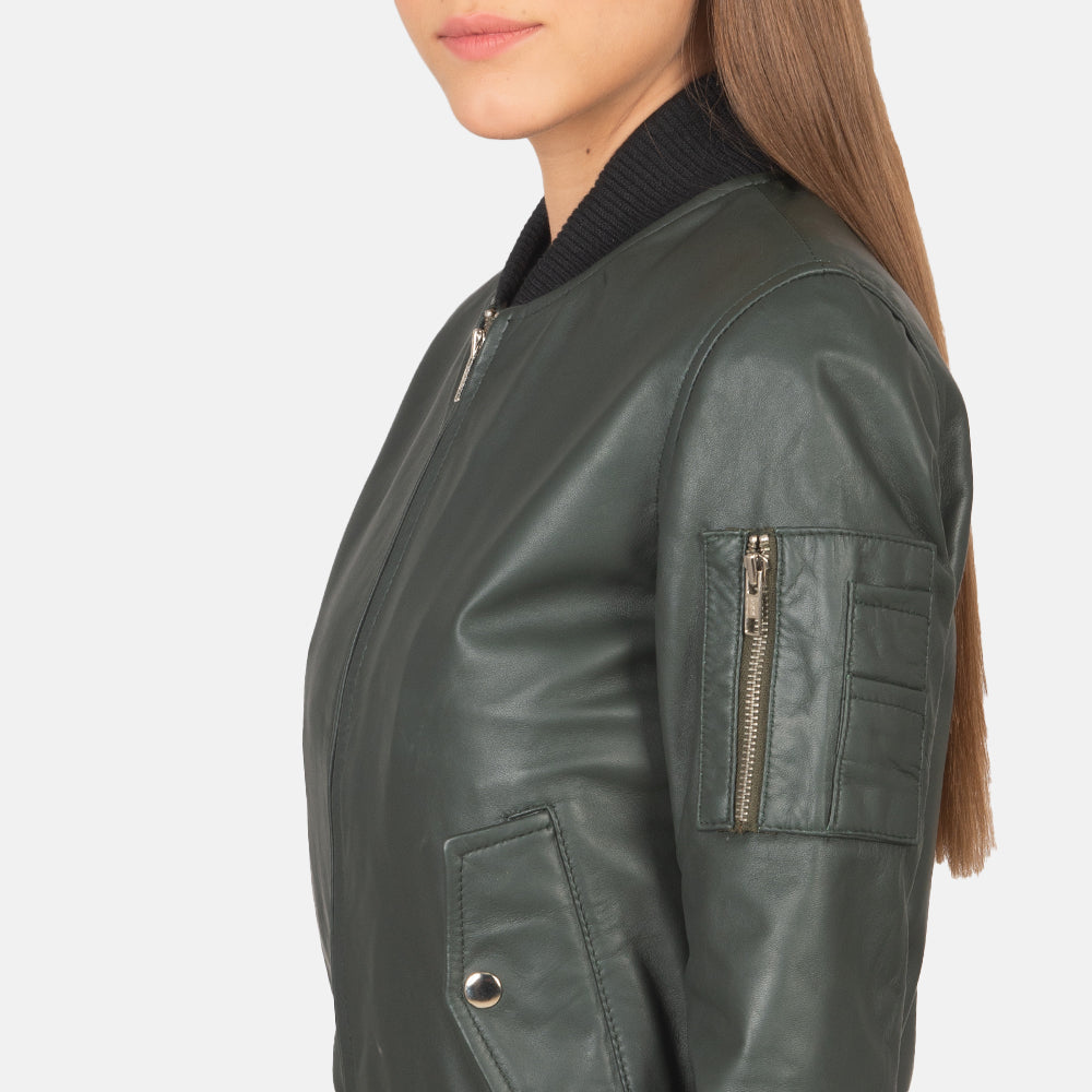 
Вид подкладки Showing Quilted Viscose Lining & Два функциональных внутренних кармана