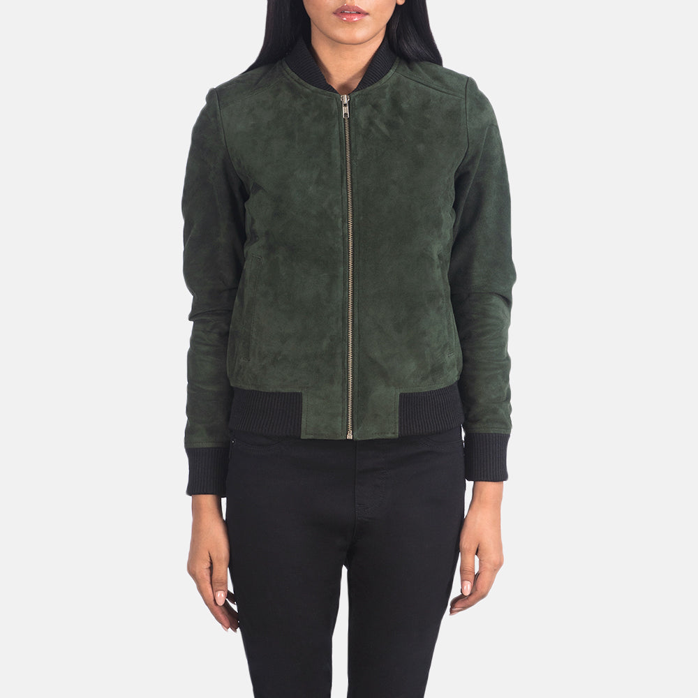 
Крупный план деталей of Varsity - Rib Knit & Zipper with Wind Flap Hardware on Bliss Оливковый Suede Кожаный бомбер для Женщин