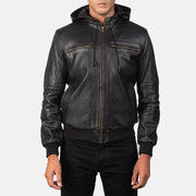 
Bouncer Biz Black Leather Hooded Bomber Jacket - Вид сбоку, демонстрирующий эргономичный крой рукава