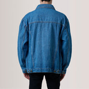 
Крупный план деталей of Classic Collar & Heavy-Duty Zipper Hardware on Eddie Dark Синий Oversized Denim Trucker Кожаная куртка для Мужчин For Men