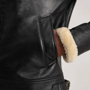 
Вид подкладки Showing Quilted Viscose Lining & Два функциональных внутренних кармана