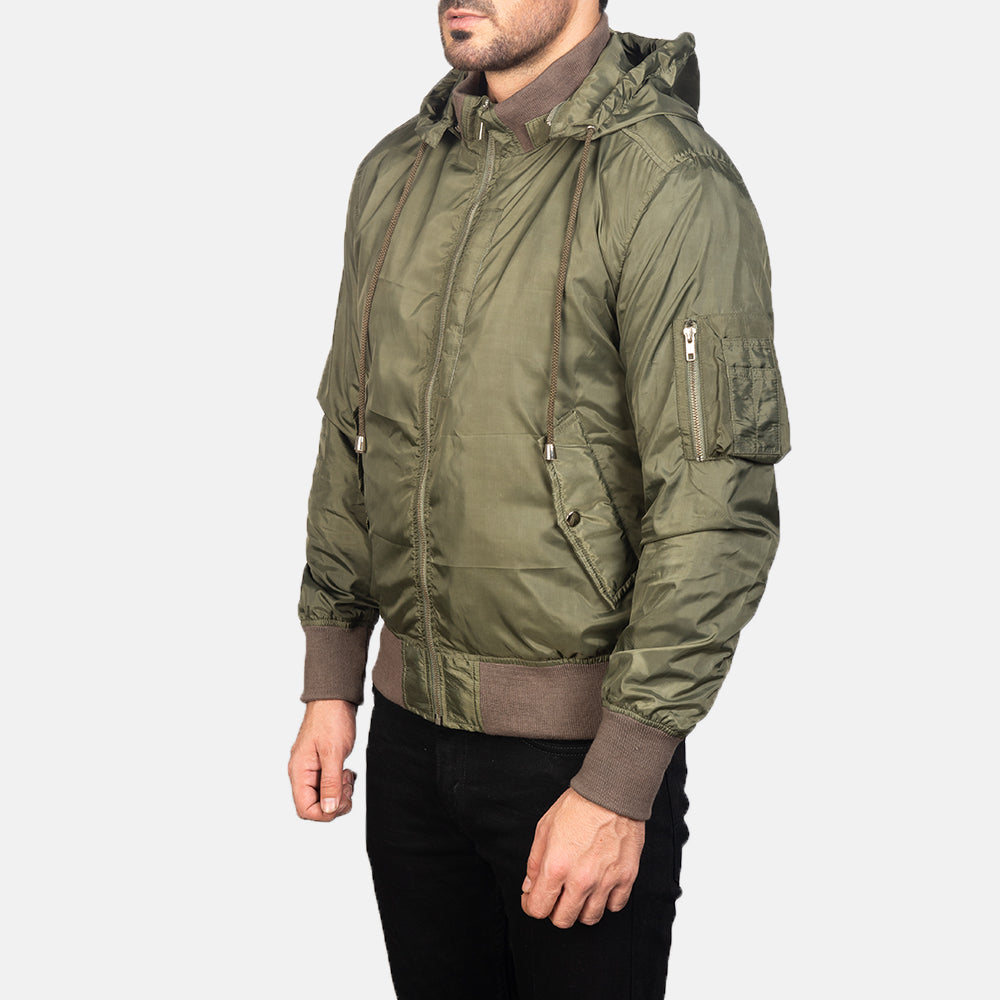
Green Nylon Bomber Jacket - Вид сзади, подчеркивающий посадку по плечам и ровный край