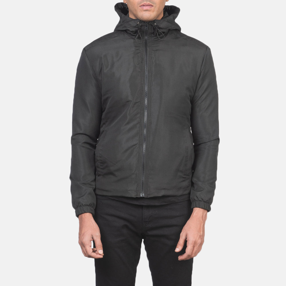 
Крупный план деталей of High Neck with Hood & Zipper with wind flap Hardware on Jimmy Черный Hooded Windbreaker Кожаная куртка для Мужчин