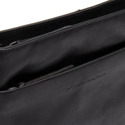 
Classic 100% Full-Grain leather Bag - Вид сзади с усиленными кожаными ремнями и прострочкой