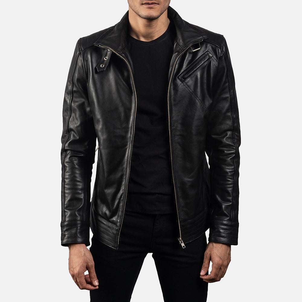 
Legacy Черный Кожаная куртка-косуха для Мужчин in Black Cowhide Leather - Вид спереди и приталенный силуэт | Купить в официальном онлайн-магазине