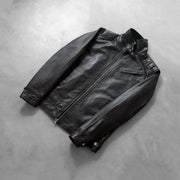
Button & Hem Craftsmanship Construction Detail on Legacy Черный Кожаная куртка-косуха для Мужчин