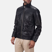 
Black Sheepskin leather Jacket - Вид сзади, подчеркивающий посадку по плечам и ровный край