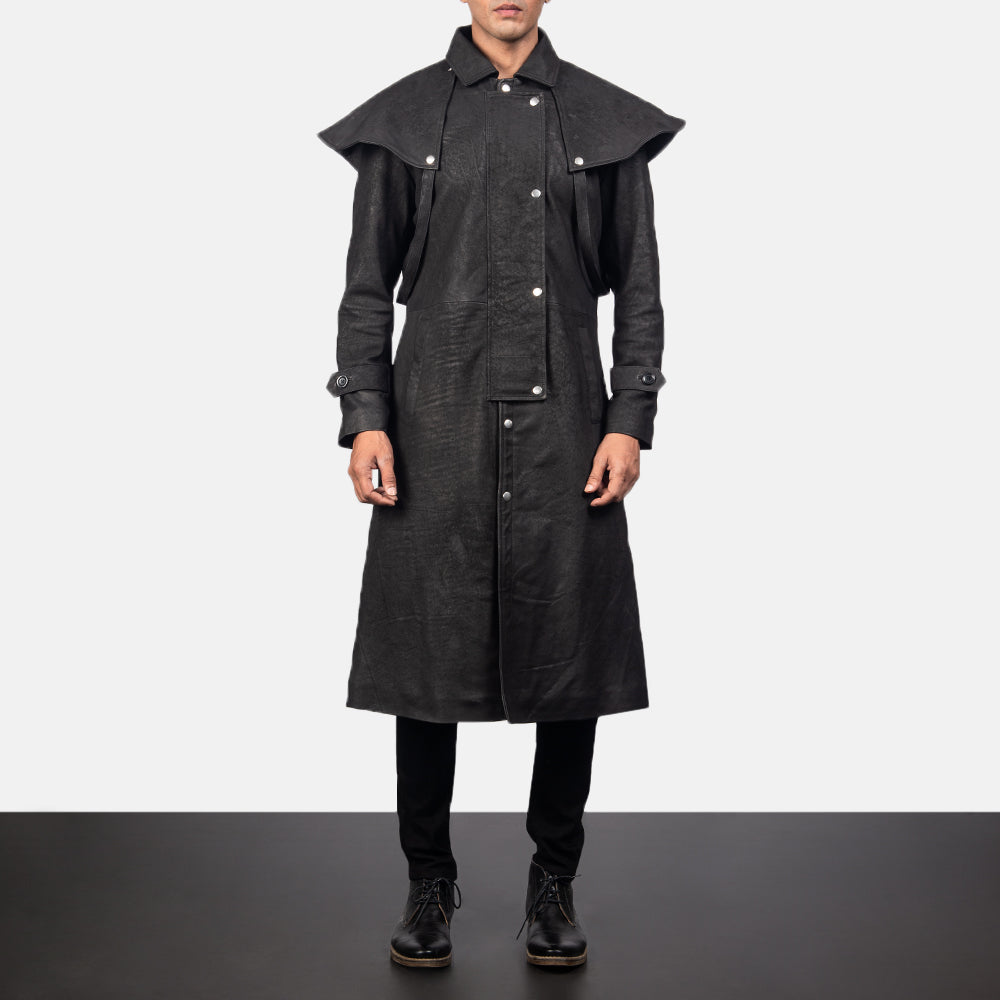 
Maverick Черный Leather Duster для Мужчин in Distressed Black Sheepskin Snuffed - Вид спереди и приталенный силуэт | Купить в официальном онлайн-магазине