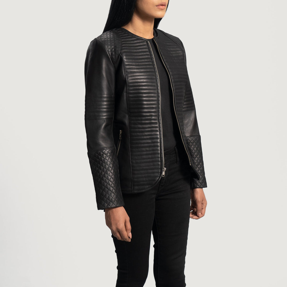 Образ на фигуре: Nexi Quilted Maroon Leather Jacket на модели при естественном дневном свете